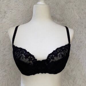 Victoria’s Secret vintage seductive black lace bra